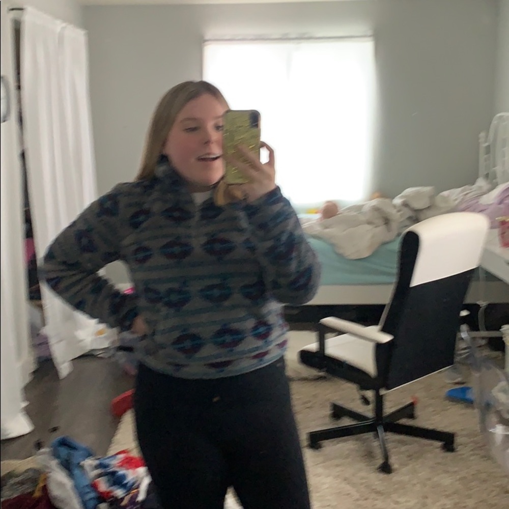 Fluffy cropped quarter zip